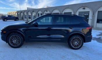 2018 Porsche Cayenne Platinum Edition V6 full